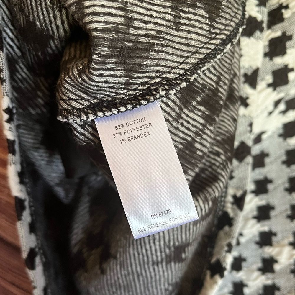 Just Taylor Plaid Textured Dress. Size 12. - Picture 5 of 8